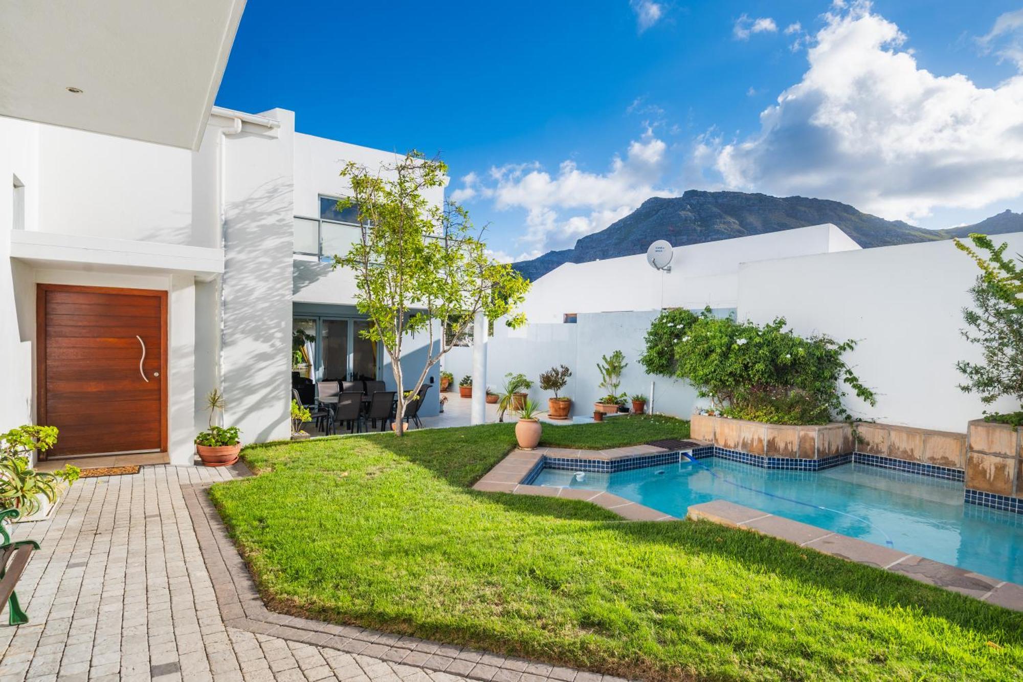 Near Pool Mountain Views On Canal Appartement
